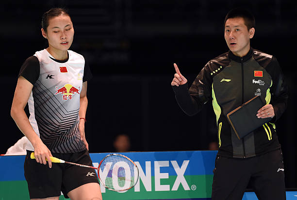 羽毛球比赛礼仪与体育精神：尊重对手与裁判的重要性