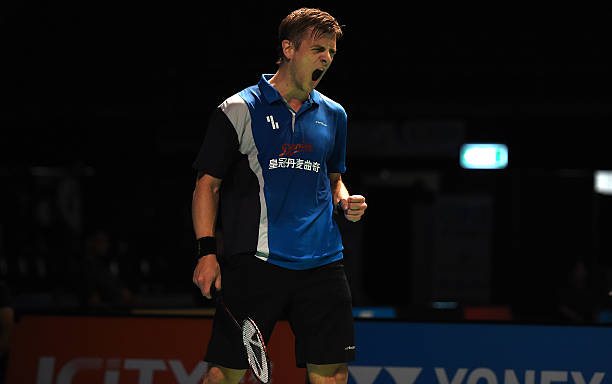 从参数到手感：教你读懂“好一点”羽毛球拍的隐藏细节