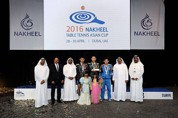 如何正确绘制羽毛球场的单打和双打线？