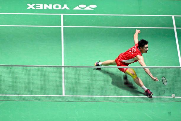 如何正确绘制纵向羽毛球场地示意图？