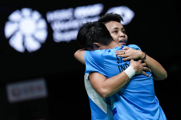 羽毛球裁判手势与术语：如何正确理解比赛判罚