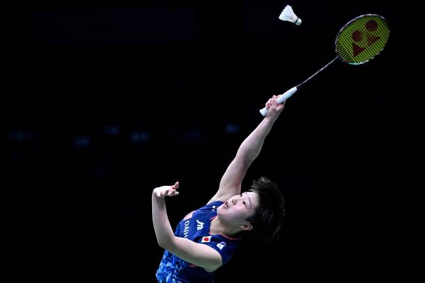 发球违例全解析：羽毛球比赛中常见的发球错误