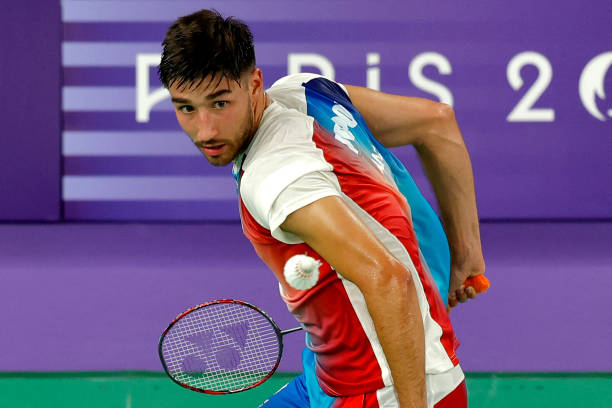 预算有限怎么选？200元内最佳羽毛球拍推荐