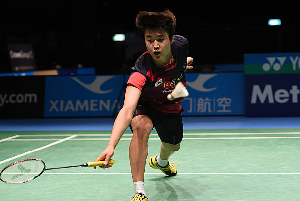 羽毛球单打比赛流程与规则：从热身到决胜分