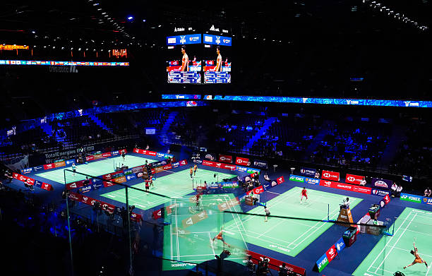 从专业角度解析羽毛球换发球规则变化