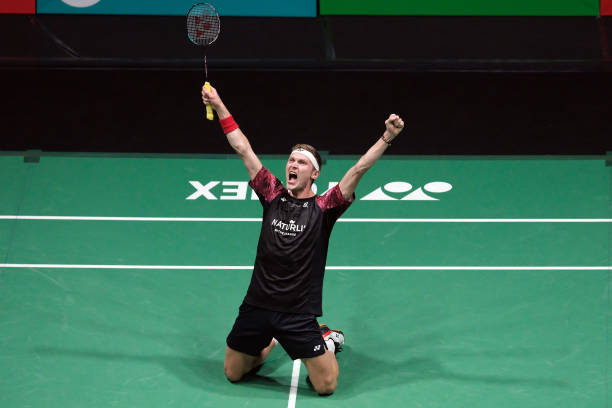 羽毛球场地尺寸揭秘：双打真的比单打宽46厘米吗？