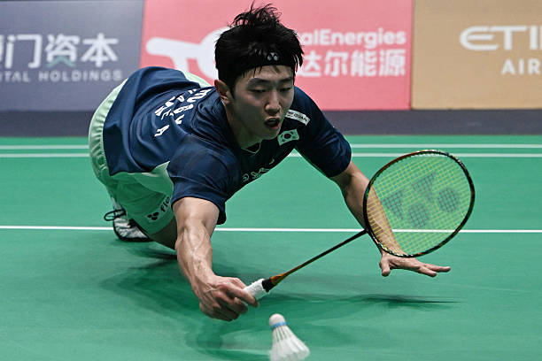 羽毛球馆投资预算：场地租金、装修、器材成本一览