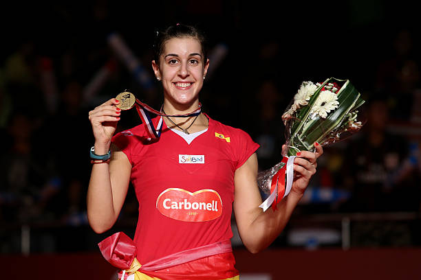 羽毛球杀球手法详解：正手杀、跳杀、劈杀的区别与应用