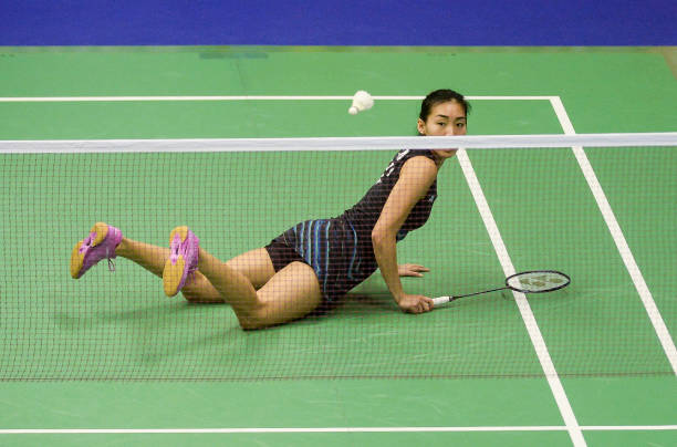 羽毛球单打场地尺寸与双打场地的区别对比