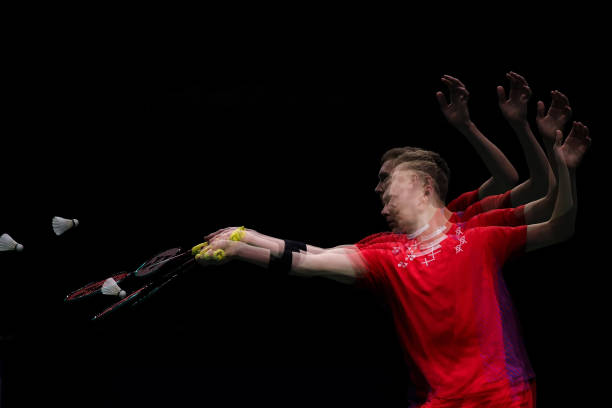 羽毛球双打比赛视频讲解：如何破解对手的防守策略