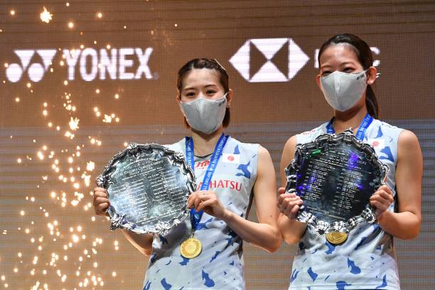 羽毛球“黏拍”技术：轻松实现停球后精准回击