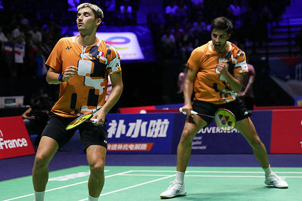 轻松掌握羽毛球！12个基础动作跟练视频