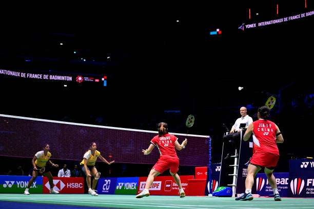 新手必看！羽毛球单打换位规则完整解析（附实战视频