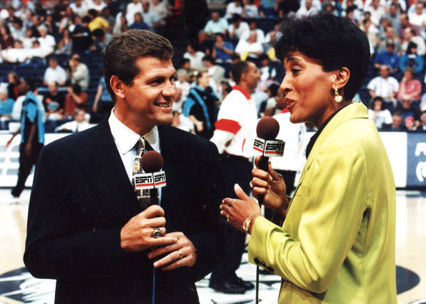 篮球规则课后反思：规则记忆与灵活运用的平衡