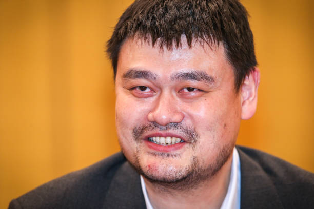 带球跑与走步的区别：规则细节全解析