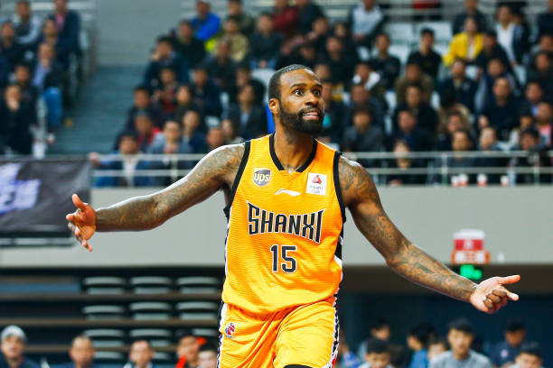 回顾哈登本赛季十大精彩表现