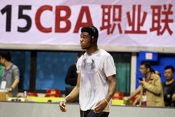 姚明NBA生涯盘点：他是否考虑过加盟其他球队？