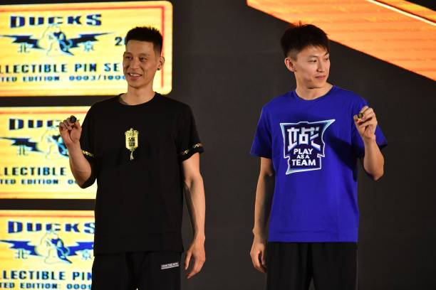 易建联2021年去向追踪：从广东队到新东家的全过程！