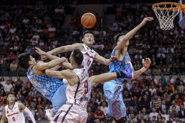 快船队酝酿大交易，目标直指总冠军