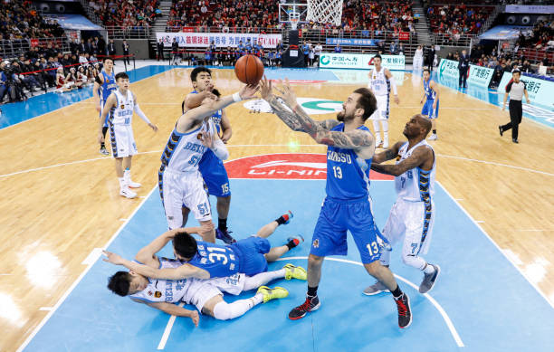 篮球场的长和宽：国际标准与NBA标准有何不同？