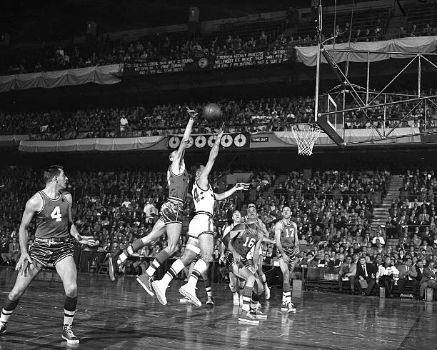 CBA赛季周期：从几月持续到几月？