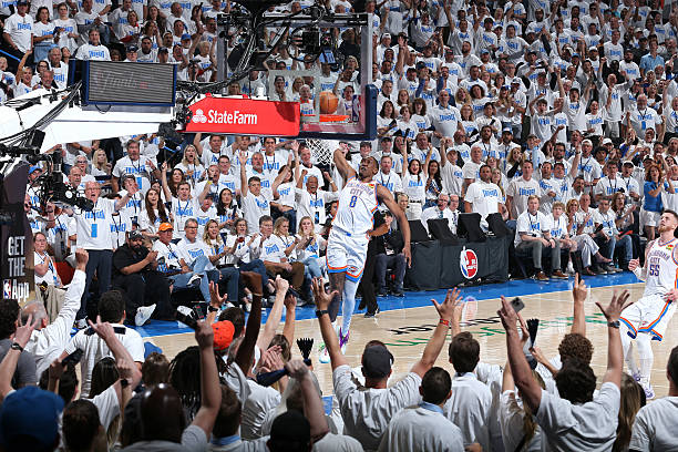 亚冠杯篮球赛精彩对决：完整比赛回放与精彩集锦