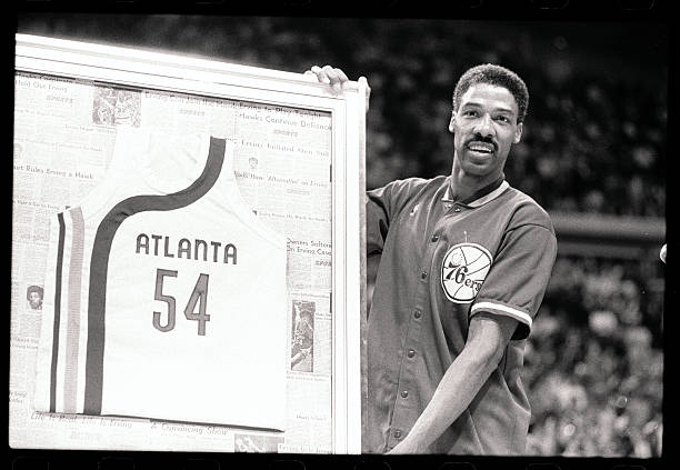 篮球场的长宽尺寸：国际比赛标准是多少？