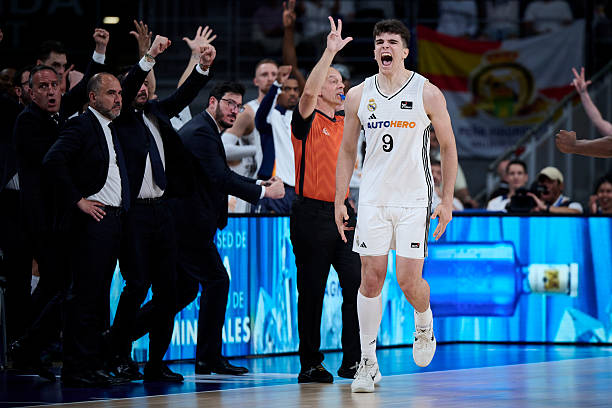 直播吧手机版：畅享高清NBA官方直播