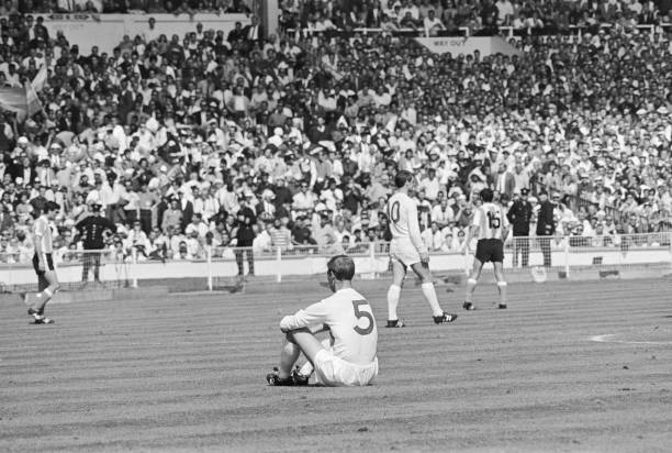 意甲争四关键战：那不勒斯1-1AC米兰，双方各取一分