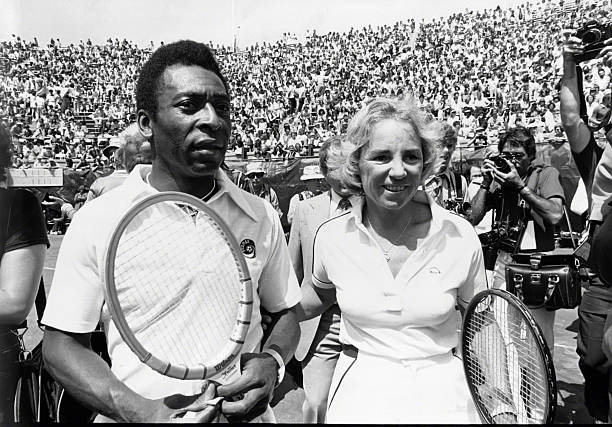 从马拉多纳到梅西：任意球大师的巅峰之作