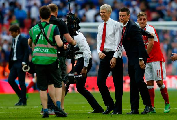 30位任意球专家：从贝利到C罗的进球传奇