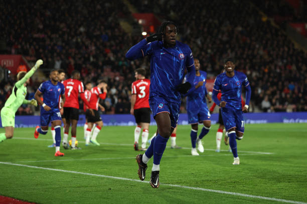 小预算大奇迹！朗斯的法甲亚军是如何炼成的？