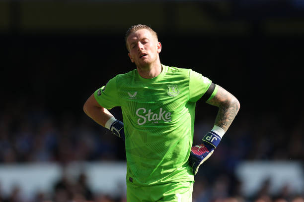 荷兰全攻全守阵型对当代足球战术的影响