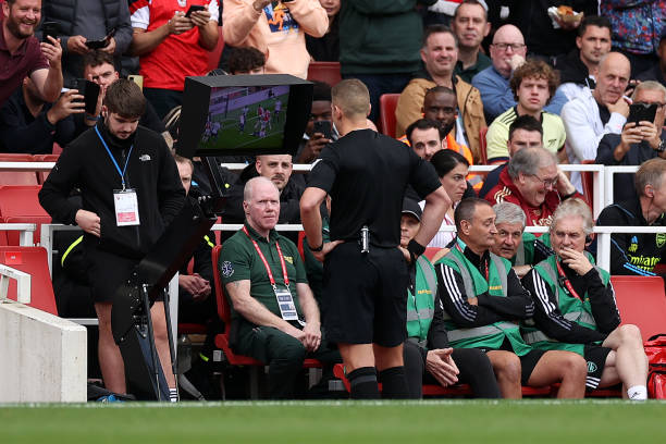 德甲巅峰对决！勒沃库森能否阻击拜仁慕尼黑？