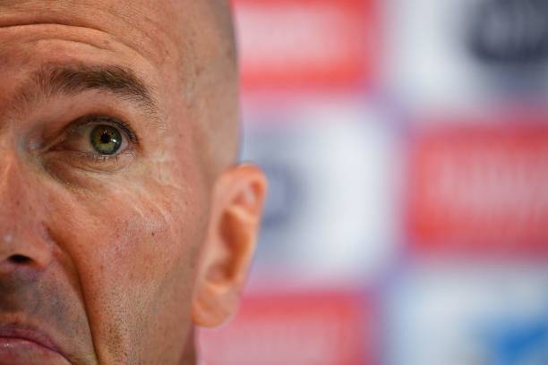 范巴斯滕vs现代前锋：他的进球放在今天依然无敌？