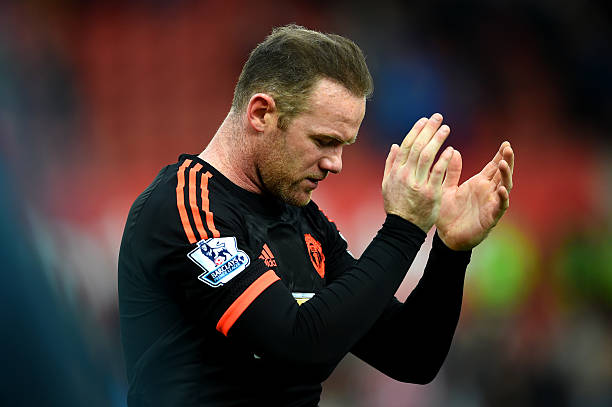 点球的诞生：足球规则中的十二码对决