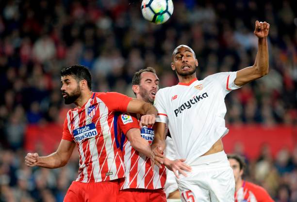 C罗与帕夫洛维奇：两位足球巨星的对比分析