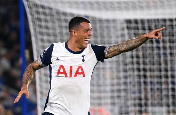 超越进球：C罗助攻能力为何常被低估？技术特点分析