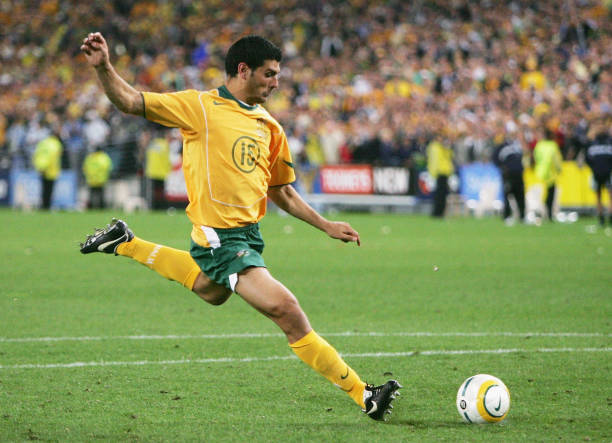 除了奖金，法甲最佳新人还能获得哪些额外奖励？