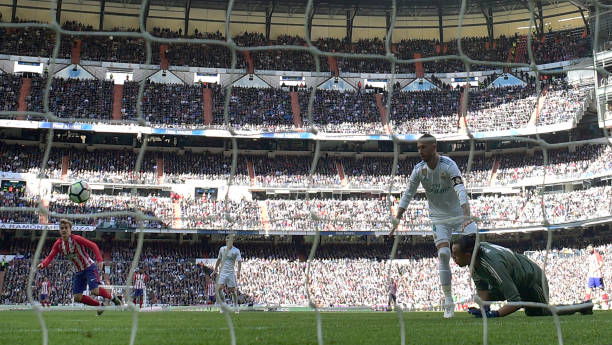 大巴黎欧冠历史回顾：从初登场到决赛惜败