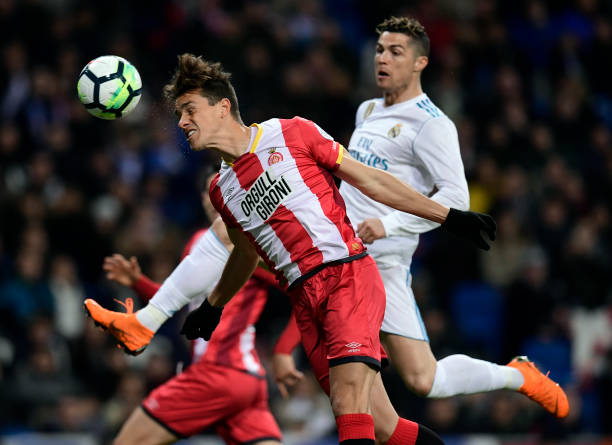 如何合规建造足球场？必备资质与审批流程指南