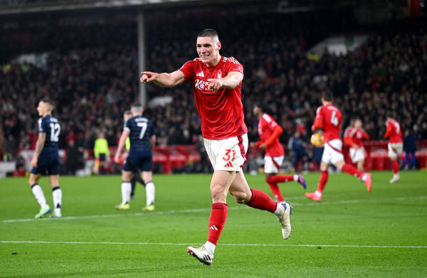 角球分析系统如何提升足球战术决策能力？