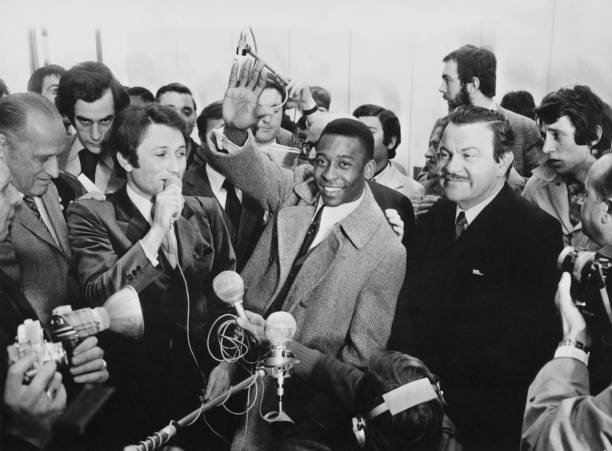 齐达内职业生涯中位置有过变化吗？