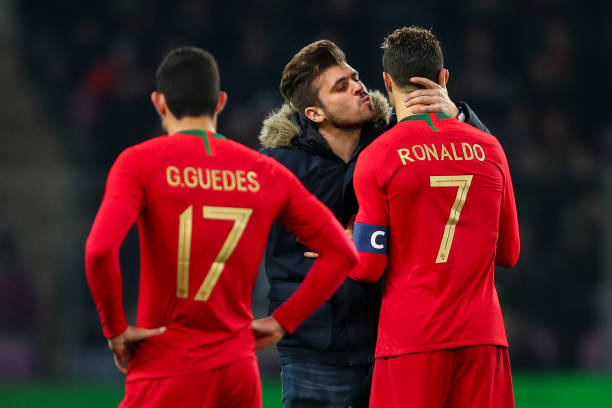 欧冠资格赛抽签结果：死亡对决诞生，晋级之路充满悬念