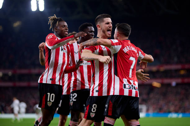 VAR时代下的革新：点球补射规则为何修改？其背后的逻辑是什么？