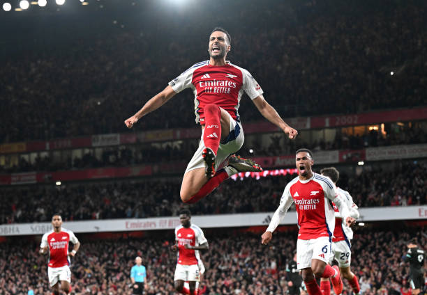 历史经典瞬间：那些改变比赛的定点球时刻