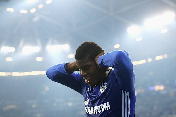 法甲新星闪耀！XX队年轻球员首次进入首发名单