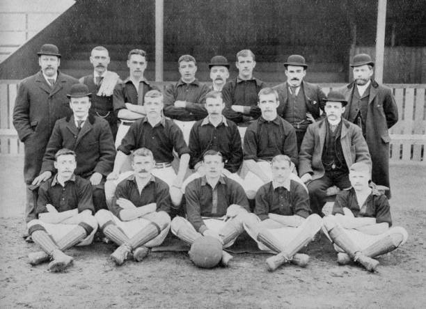 C罗与梅西：当代足坛最伟大的竞争关系分析