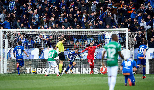 角球成阿森纳进攻利器？关键比赛中的定位球表现分析