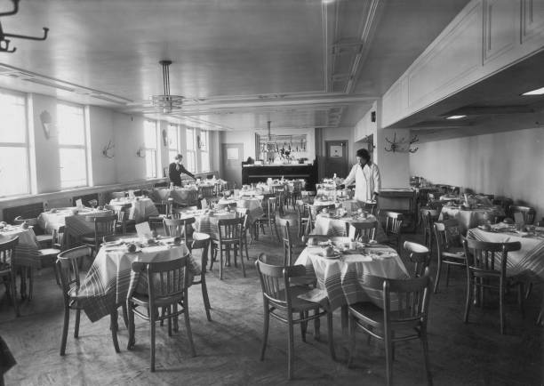 足球场尺寸变迁史：从早期规则到现代标准